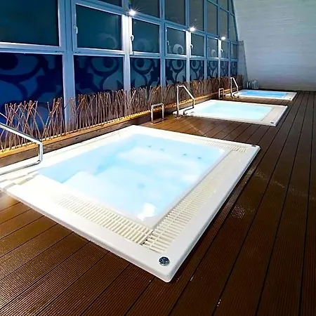 Hytte Holenderskie Eden Resort&spa